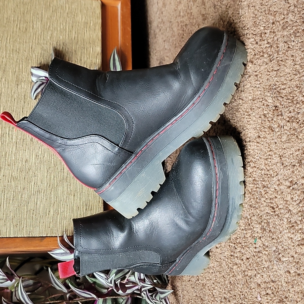 Mia cayson platform chelsea